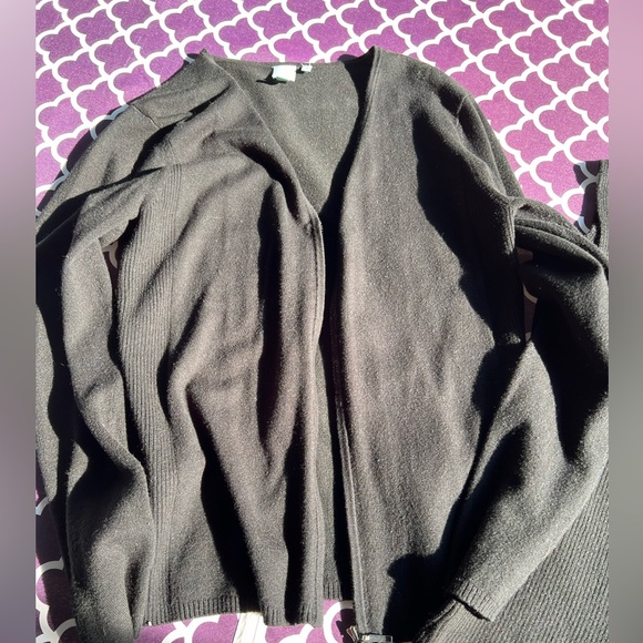 Women’s Shu Shu Black Cardigan Sweater Set - Picture 3 of 5